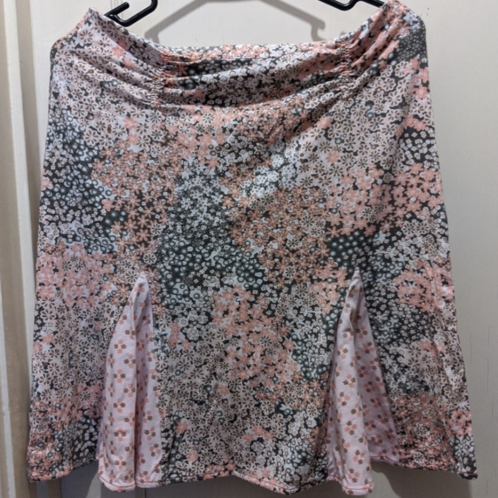 Flouncy floral skirt